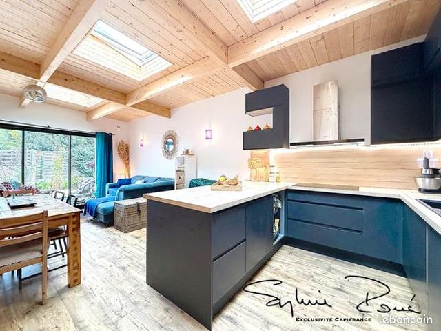Maison 6 pièces 180 m²