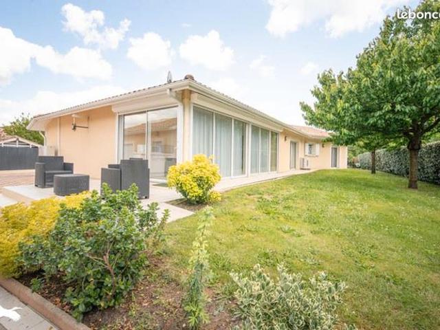 Maison 6 pièces 180 m²