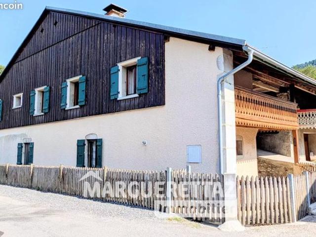 Maison 6 pièces 180 m²
