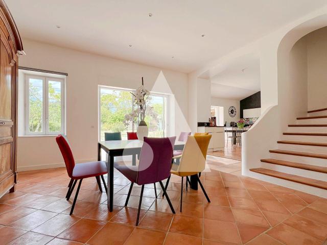 Maison 6 pièces, 180 m² à louer à Saintes 17100