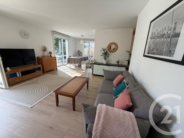 Maison 8 pièces 181 m²