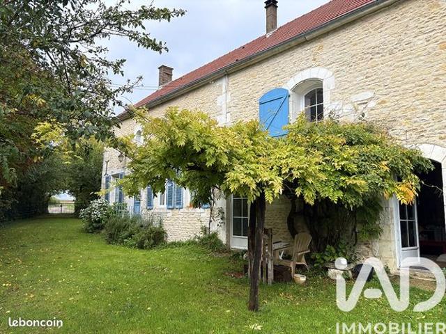Maison 6 pièces 181 m²