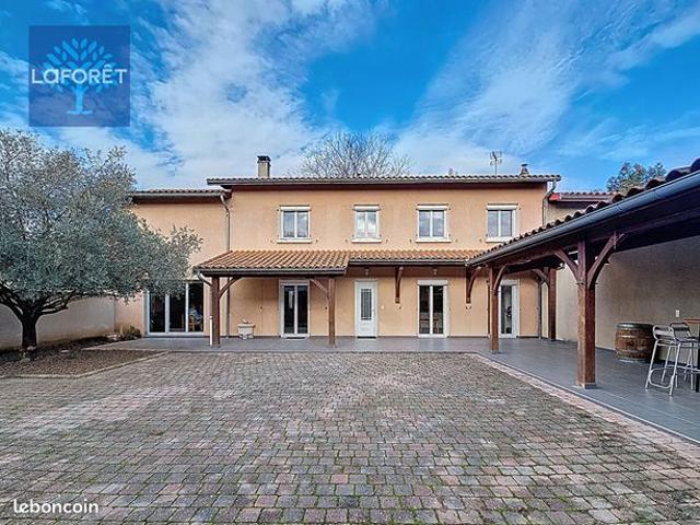 Maison 6 pièces 181 m²