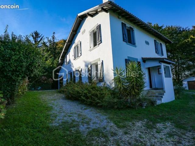 Maison 6 pièces 181 m²