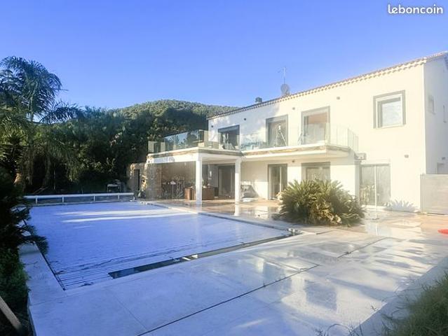 Maison 6 pièces 181 m²