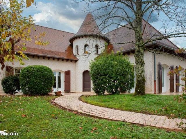 Maison 6 pièces 181 m²