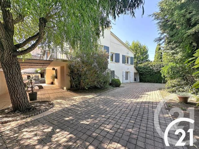 Maison 6 pièces 181 m²