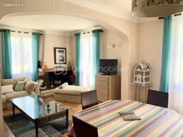 Maison 6 pièces 181 m²