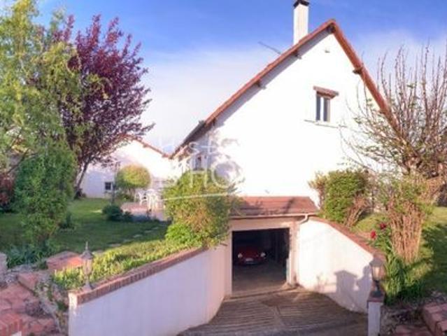 Maison 6 pièces 181 m²