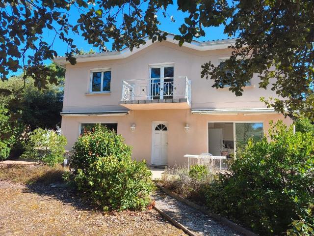 Maison 6 pièces 181 m²