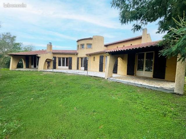 Maison 6 pièces 182 m²