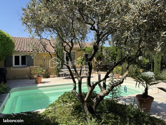 Maison 6 pièces 182 m²