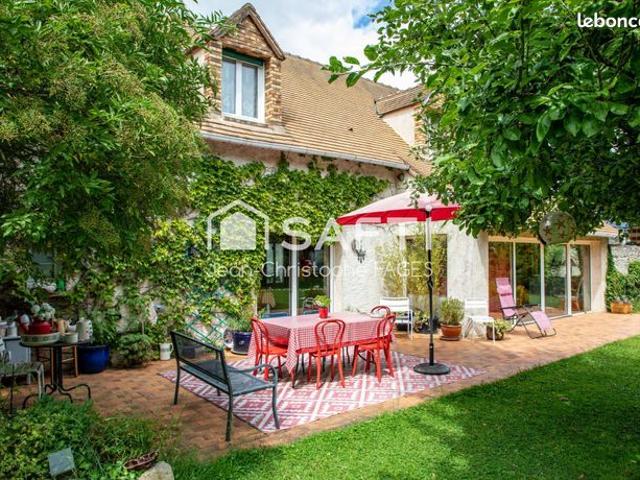 Maison 6 pièces 182 m²