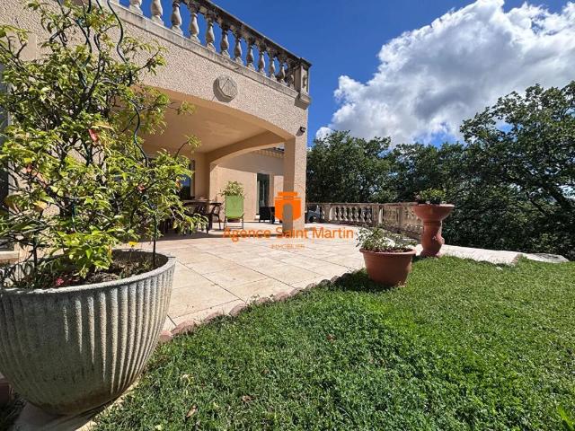 Maison 6 pièces 182 m²