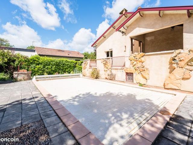 Maison 6 pièces 182 m²