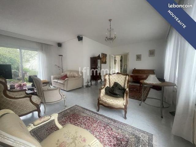 Maison 6 pièces 182 m²
