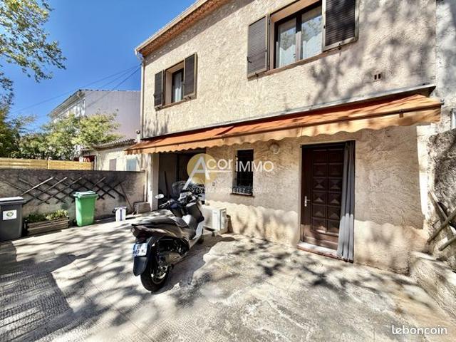 Maison 6 pièces 182 m²