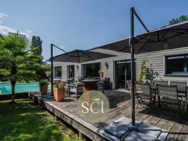 Maison 6 pièces 182 m²