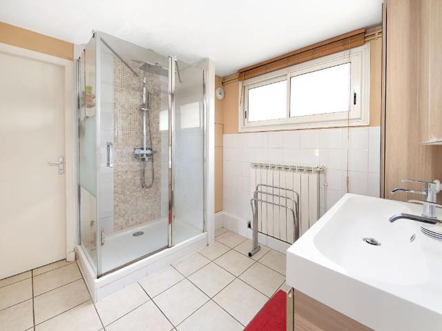Maison 6 pièces, 182 m² à louer à Villeneuve Tolosane 31270