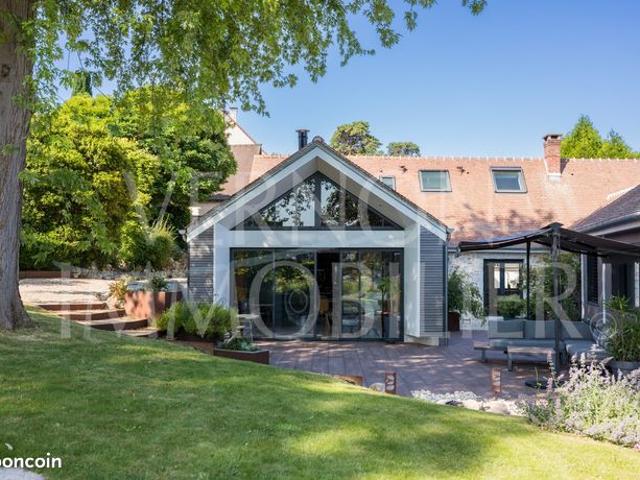 Maison 6 pièces 183 m²