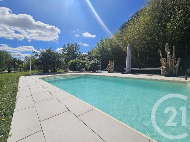 Maison 6 pièces 183 m²