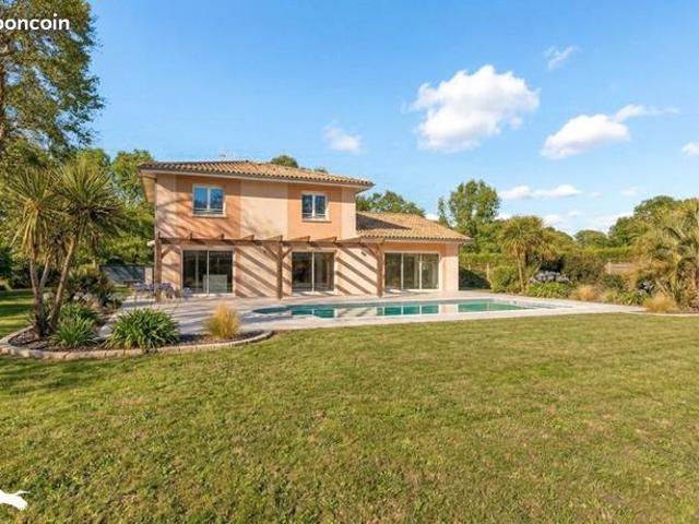 Maison 6 pièces 183 m²