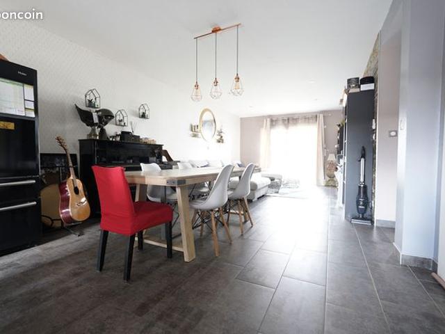 Maison 6 pièces 183 m²