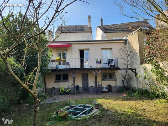Maison 6 pièces 183 m²