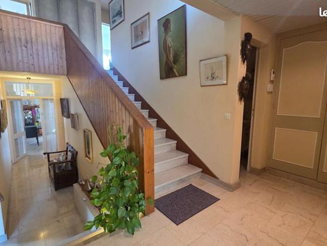 Maison 6 pièces 183 m²