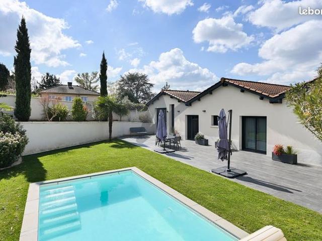 Maison 6 pièces 183 m²