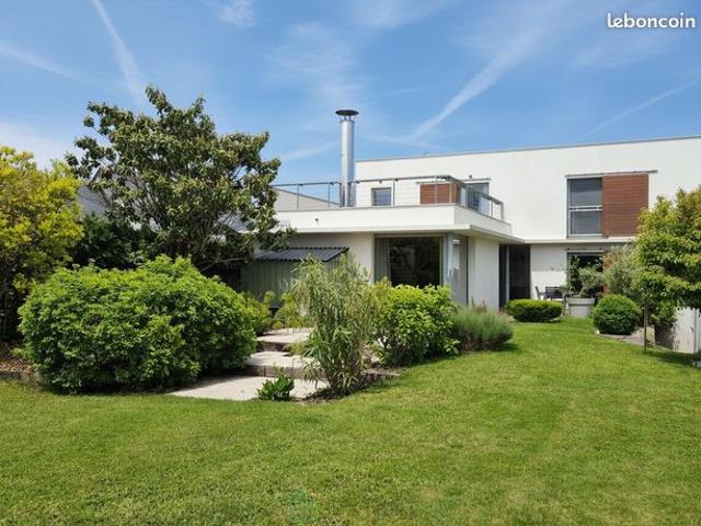 Maison 6 pièces 183 m²
