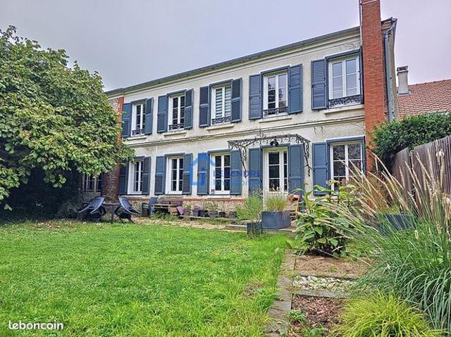 Maison 6 pièces 183 m²