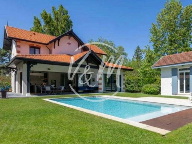 Maison 6 pièces 183 m²