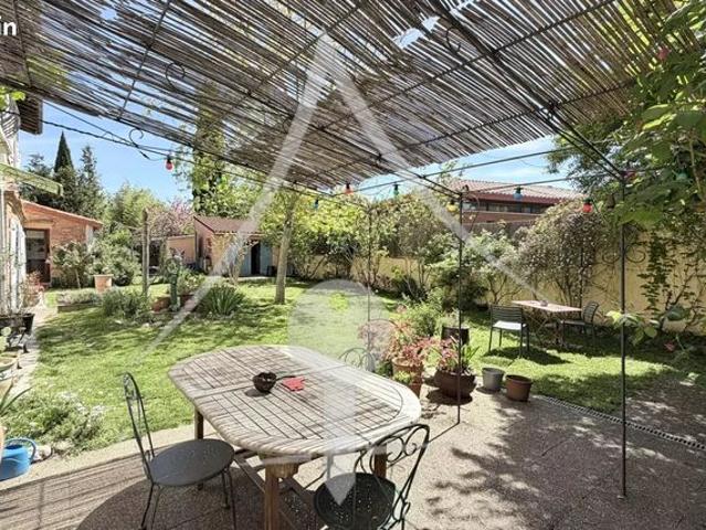 Maison 6 pièces 196 m²