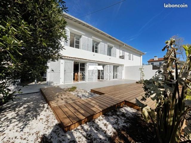 Maison 6 pièces 183 m²