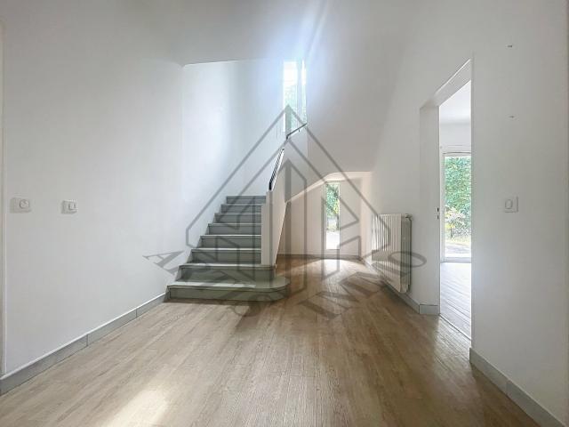 Maison 6 pièces 183 m²