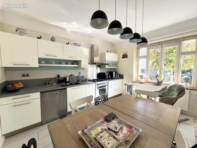 Maison 6 pièces 183 m²