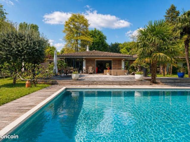 Maison 6 pièces 194 m²