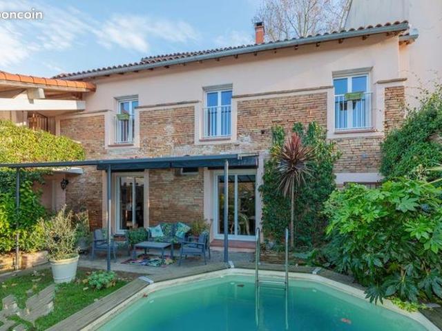 Maison 6 pièces 194 m²