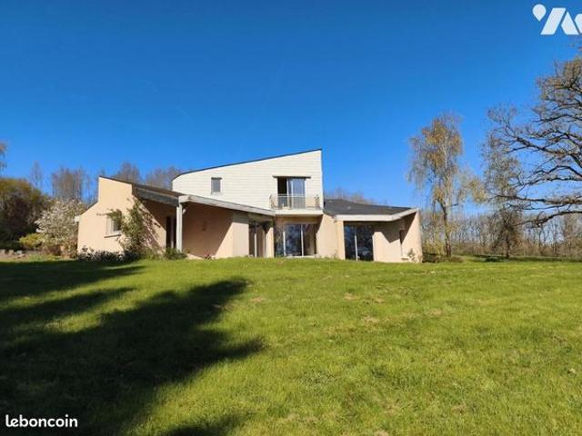 Maison 6 pièces 194 m²
