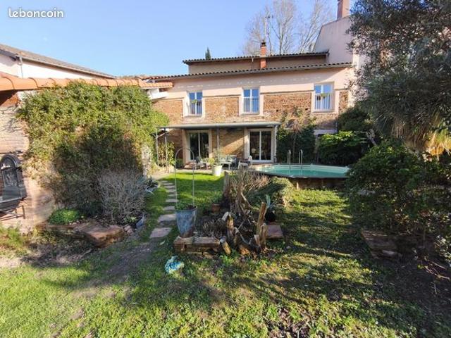 Maison 6 pièces 194 m²
