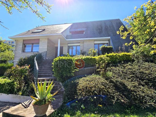 Maison 6 pièces 194 m²