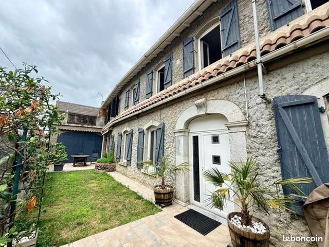 Maison 6 pièces 194 m²