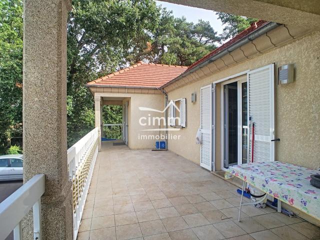 Maison 6 pièces 194 m²