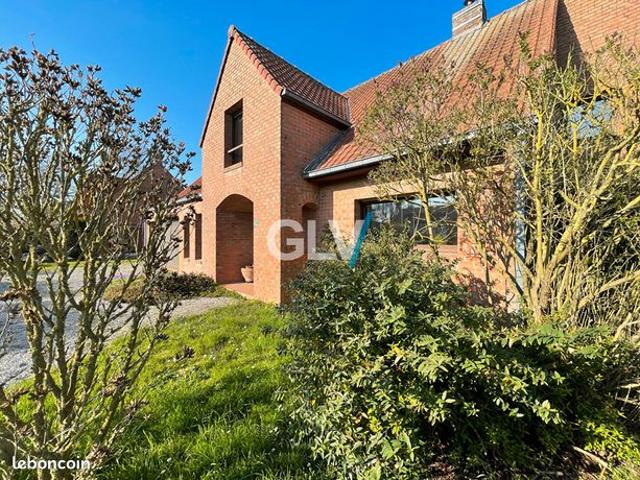 Maison 6 pièces 195 m²