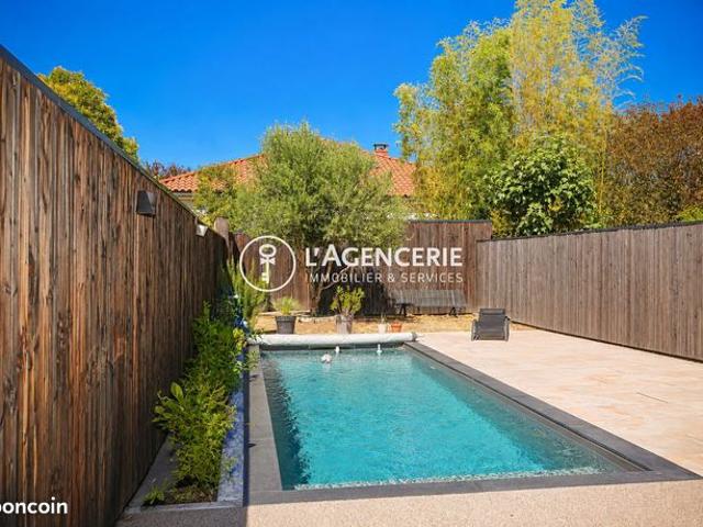 Maison 6 pièces 195 m²
