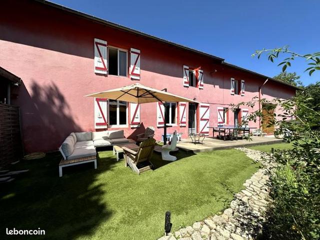 Maison 6 pièces 195 m²