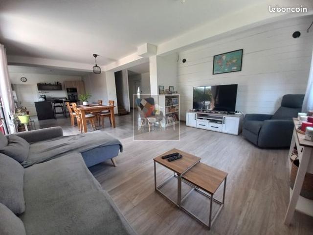 Maison 6 pièces 195 m²
