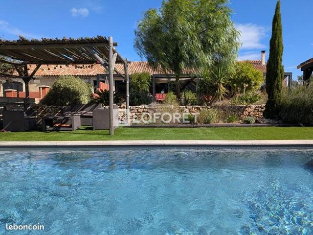Maison 6 pièces 195 m²