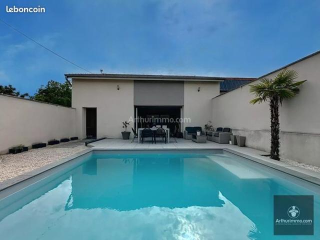 Maison 6 pièces 195 m²